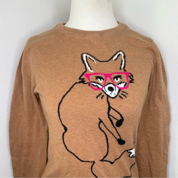 Old Navy Fox Tan Sweater Preppy Studious Foxy Crewneck Tan Camel - Picture 3 of 9
